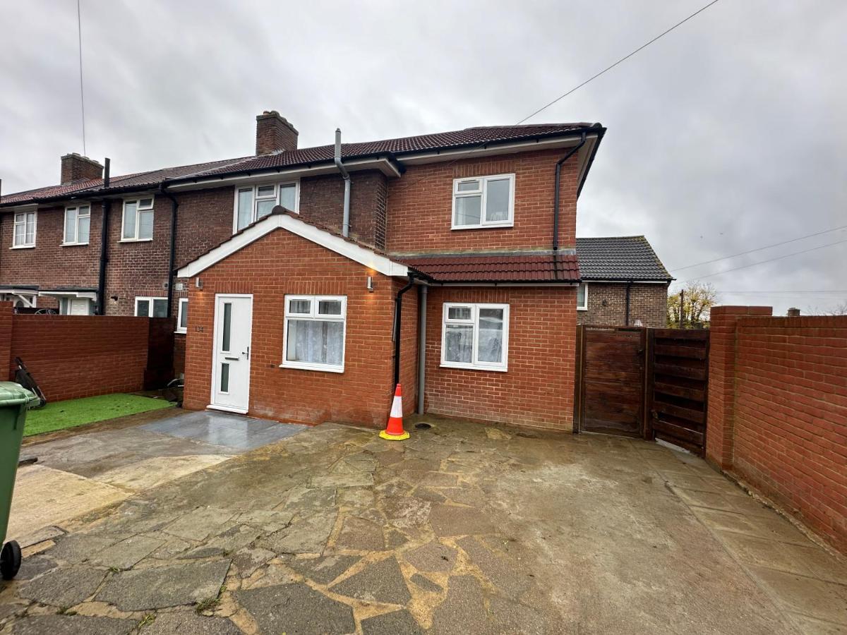Keedonwood Road Bromley, Rooms With Free Wifi Экстерьер фото