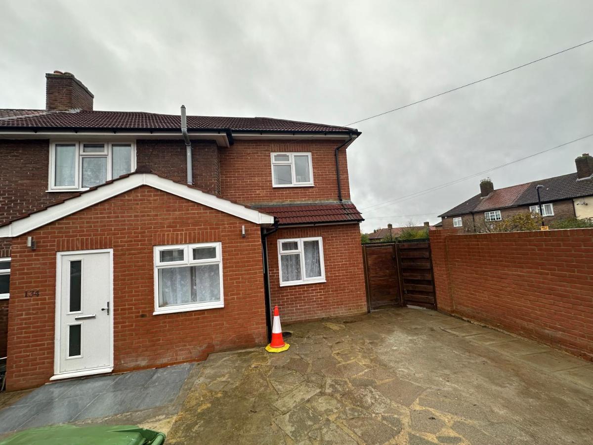 Keedonwood Road Bromley, Rooms With Free Wifi Экстерьер фото