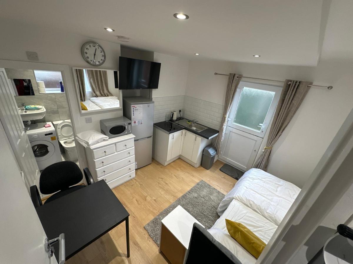 Keedonwood Road Bromley, Rooms With Free Wifi Экстерьер фото
