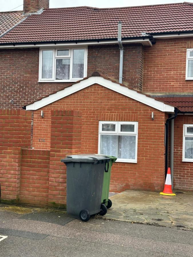 Keedonwood Road Bromley, Rooms With Free Wifi Экстерьер фото