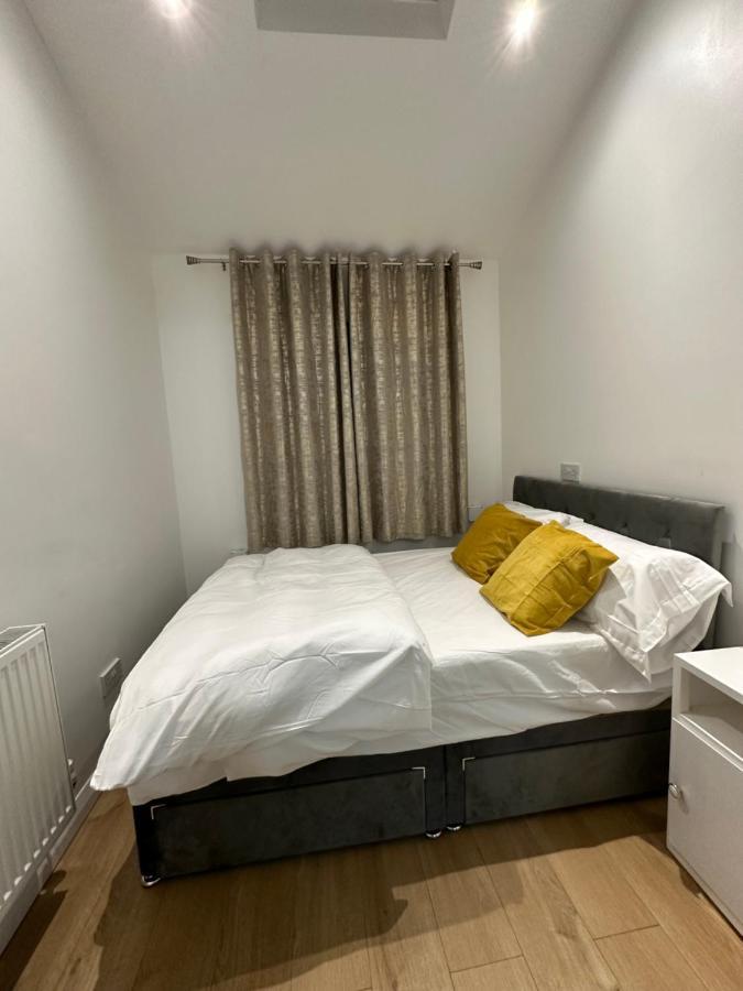 Keedonwood Road Bromley, Rooms With Free Wifi Экстерьер фото