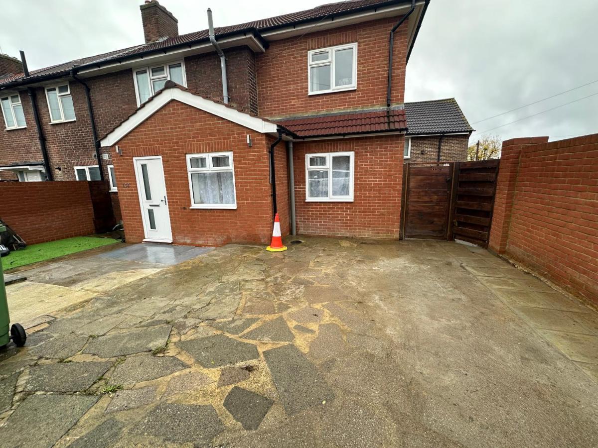 Keedonwood Road Bromley, Rooms With Free Wifi Экстерьер фото