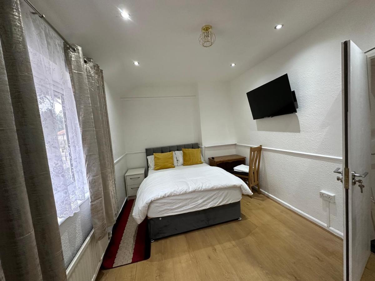 Keedonwood Road Bromley, Rooms With Free Wifi Экстерьер фото